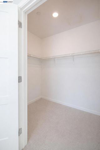 263 263 Llano De Los Robles Ave 1, San Jose, CA 95136