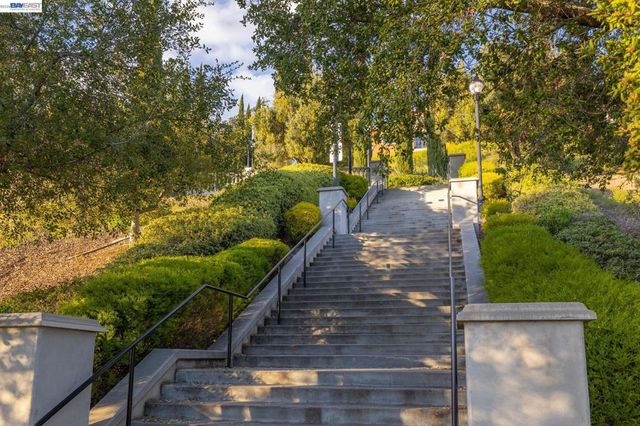 263 263 Llano De Los Robles Ave 1, San Jose, CA 95136