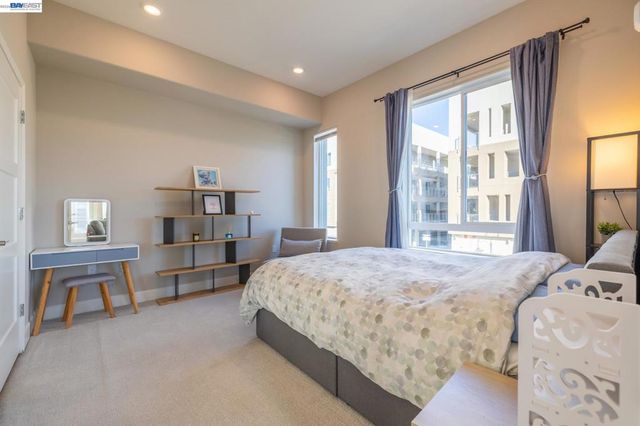 263 263 Llano De Los Robles Ave 1, San Jose, CA 95136