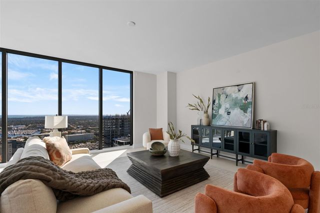 275 1ST AVENUE S 3205, St Petersburg, FL 33701