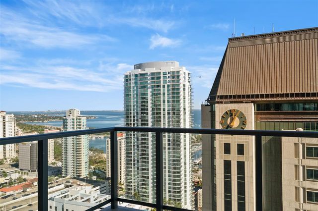 275 1ST AVENUE S 3205, St Petersburg, FL 33701