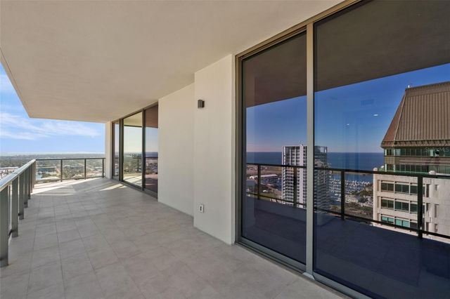 275 1ST AVENUE S 3205, St Petersburg, FL 33701