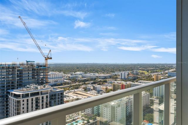 275 1ST AVENUE S 3205, St Petersburg, FL 33701