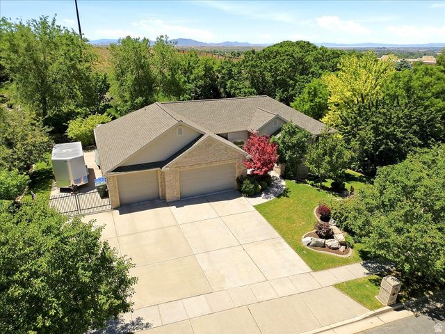 1561 E LAKEVIEW WAY, Ogden, UT 84403