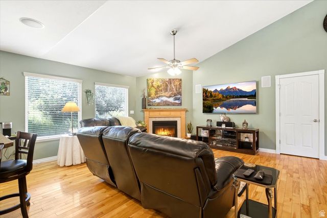 1561 E LAKEVIEW WAY, Ogden, UT 84403