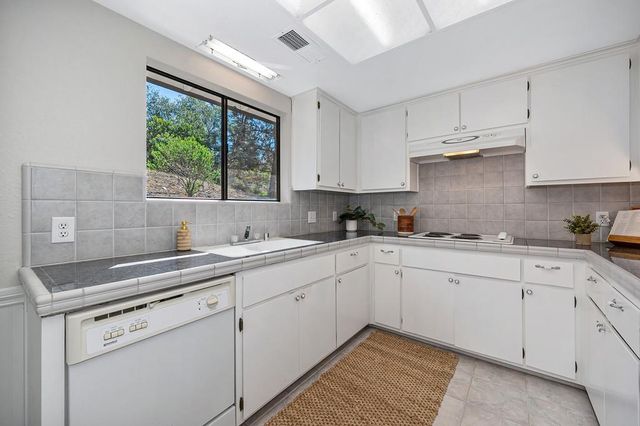 4390 Hillwood Dr, Shingle Springs, CA 95682