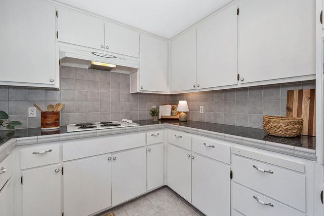 4390 Hillwood Dr, Shingle Springs, CA 95682