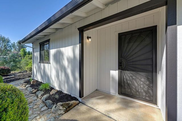 4390 Hillwood Dr, Shingle Springs, CA 95682