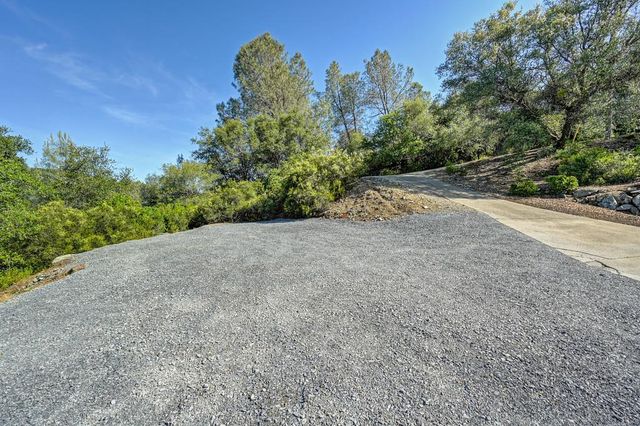 4390 Hillwood Dr, Shingle Springs, CA 95682