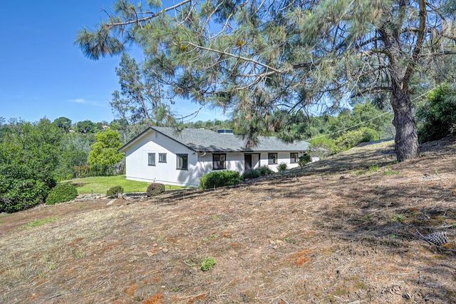 4390 Hillwood Dr, Shingle Springs, CA 95682