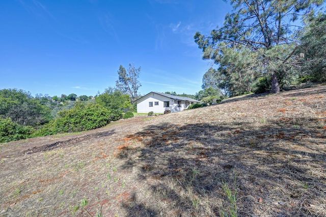 4390 Hillwood Dr, Shingle Springs, CA 95682