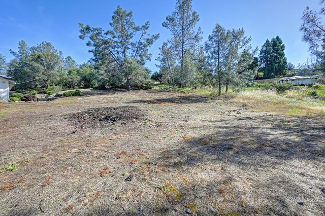4390 Hillwood Dr, Shingle Springs, CA 95682
