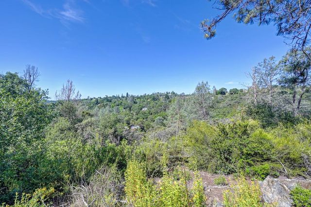4390 Hillwood Dr, Shingle Springs, CA 95682