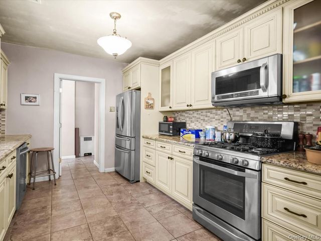 3533 171st Street, Flushing, NY 11358