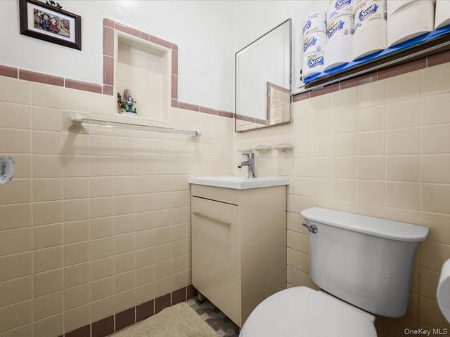 3533 171st Street, Flushing, NY 11358