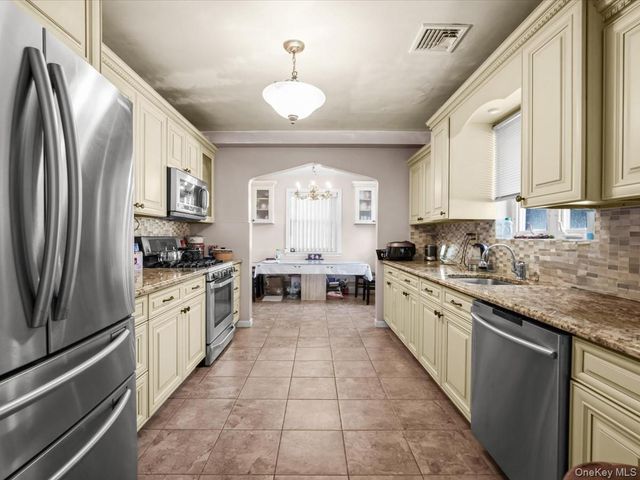 3533 171st Street, Flushing, NY 11358