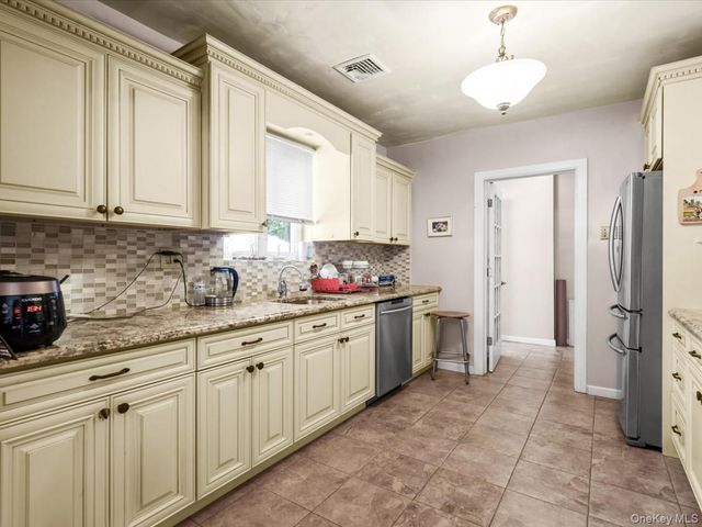 3533 171st Street, Flushing, NY 11358