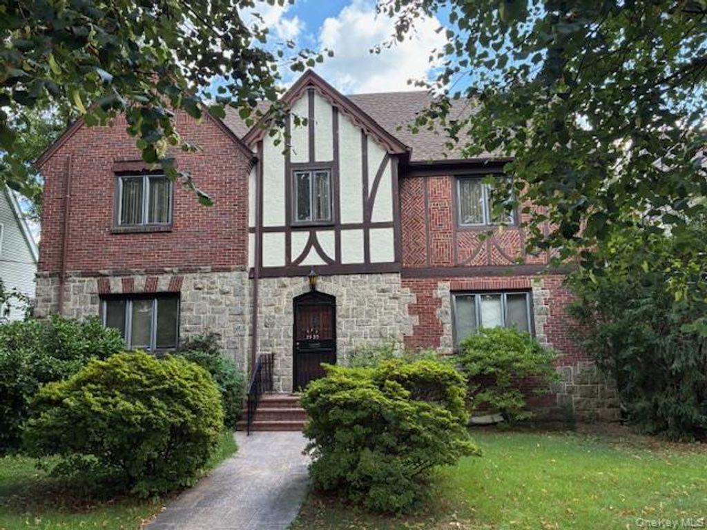 3533 171st Street, Flushing, NY 11358 — exterior