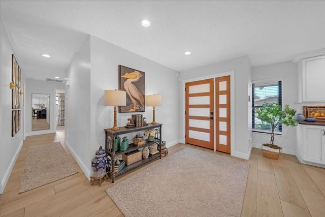 6870 13TH AVENUE N, St Petersburg, FL 33710