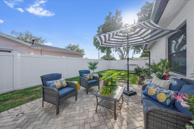 6870 13TH AVENUE N, St Petersburg, FL 33710