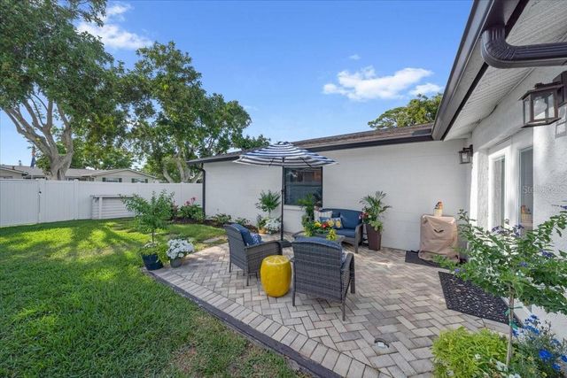 6870 13TH AVENUE N, St Petersburg, FL 33710