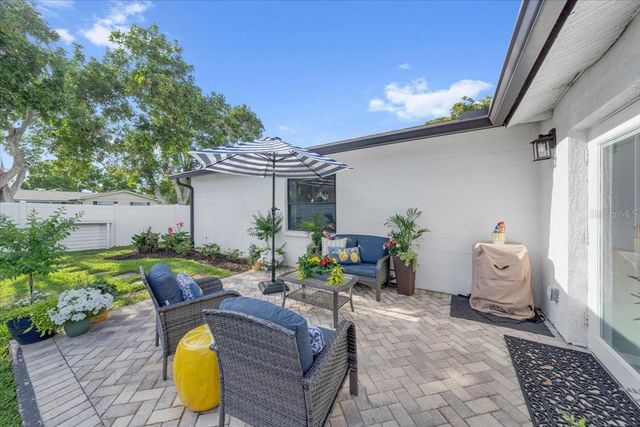 6870 13TH AVENUE N, St Petersburg, FL 33710