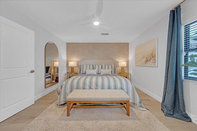 6870 13TH AVENUE N, St Petersburg, FL 33710