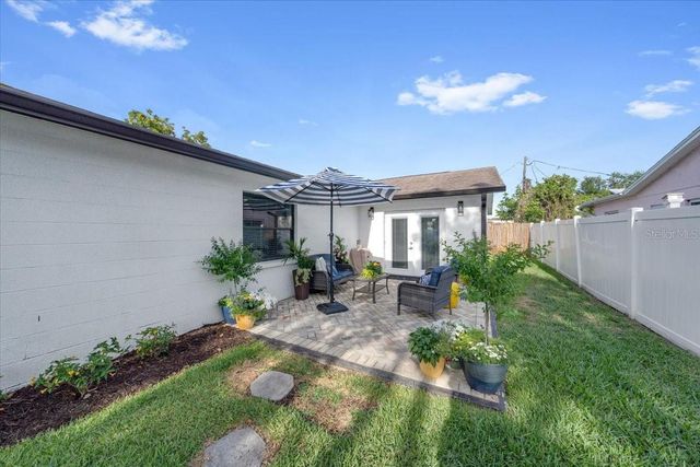 6870 13TH AVENUE N, St Petersburg, FL 33710