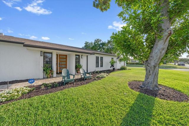 6870 13TH AVENUE N, St Petersburg, FL 33710