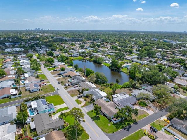 6870 13TH AVENUE N, St Petersburg, FL 33710