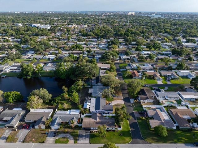 6870 13TH AVENUE N, St Petersburg, FL 33710