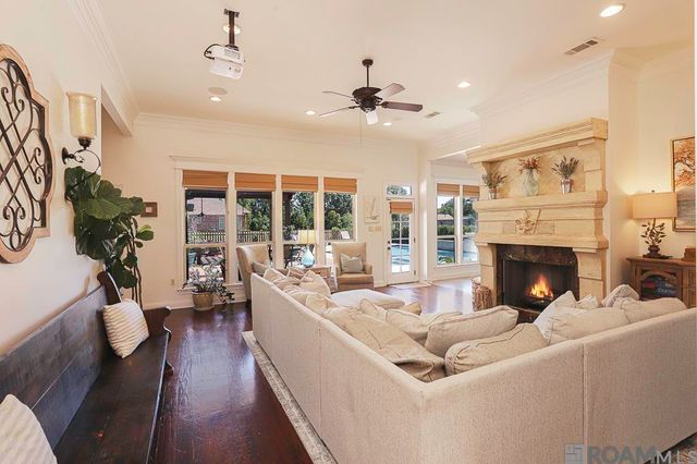 36448 Lake Bend Ave, Prairieville, LA 70769