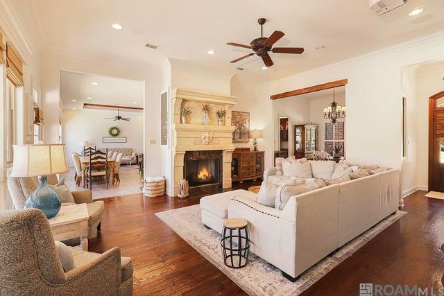 36448 Lake Bend Ave, Prairieville, LA 70769