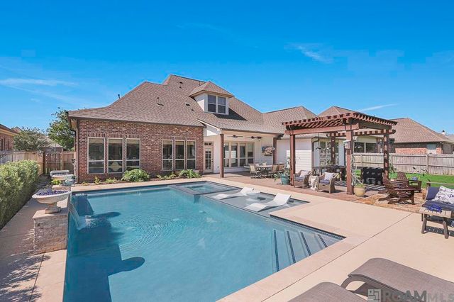 36448 Lake Bend Ave, Prairieville, LA 70769
