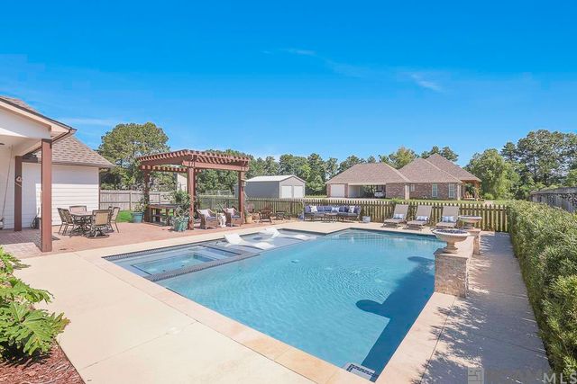 36448 Lake Bend Ave, Prairieville, LA 70769