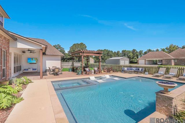 36448 Lake Bend Ave, Prairieville, LA 70769