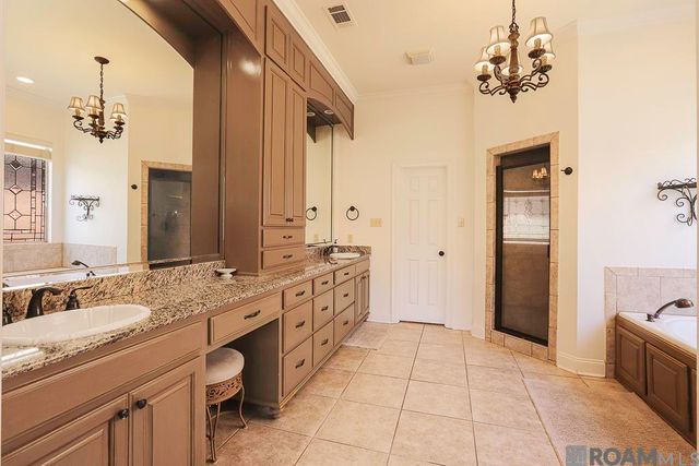 36448 Lake Bend Ave, Prairieville, LA 70769
