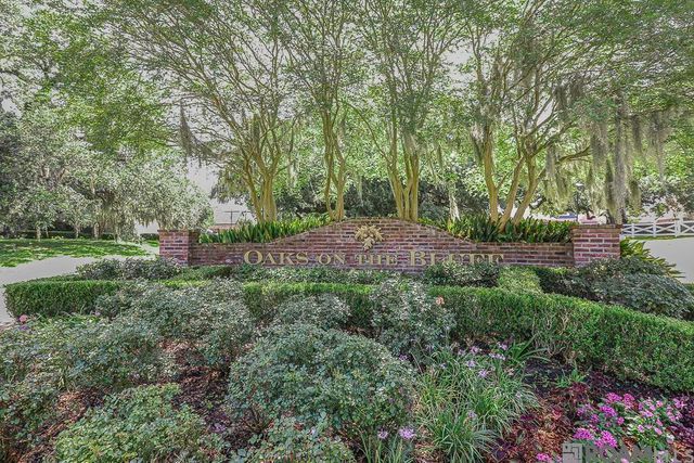 36448 Lake Bend Ave, Prairieville, LA 70769
