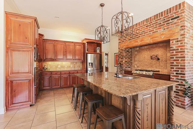 36448 Lake Bend Ave, Prairieville, LA 70769