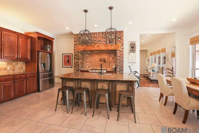 36448 Lake Bend Ave, Prairieville, LA 70769