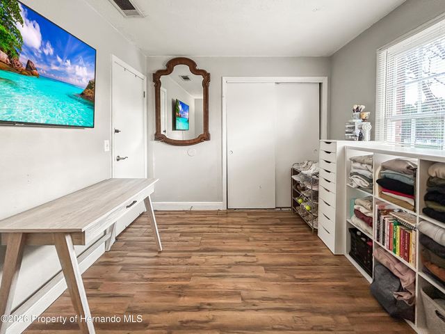 13706 Orange Sunset Drive, Tampa, FL 33618