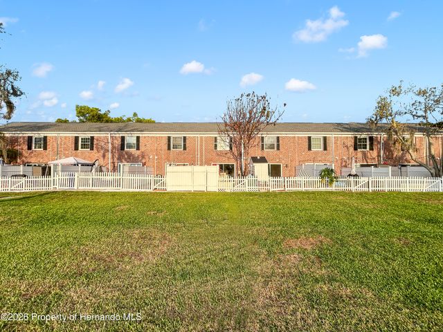 13706 Orange Sunset Drive, Tampa, FL 33618