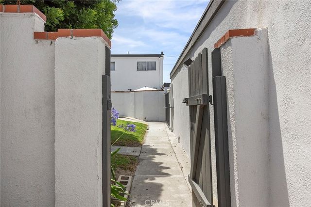 1973 W Greenleaf H, Anaheim, CA 92801