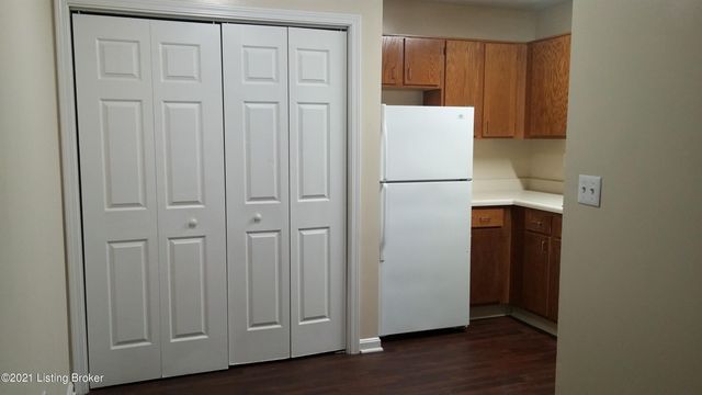 4105 Blue Lick Ct 2, Louisville, KY 40229