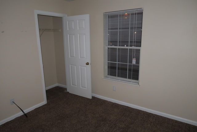4105 Blue Lick Ct 2, Louisville, KY 40229