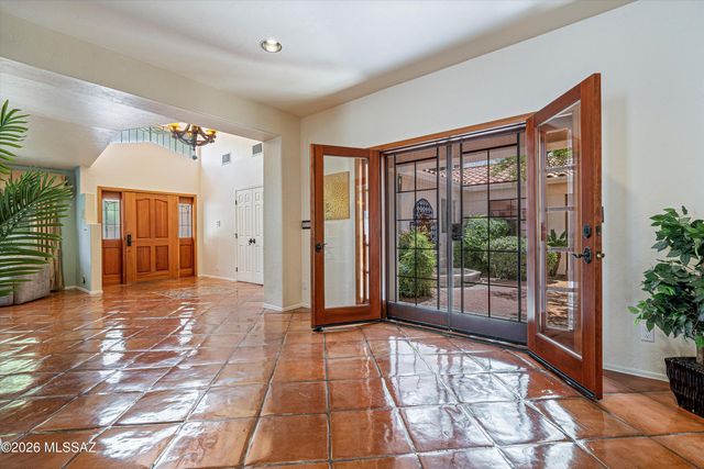 95 N Camino Espanol, Tucson, AZ 85716