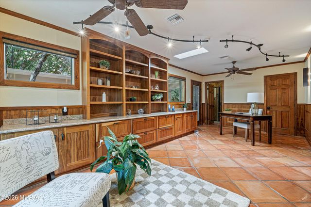 95 N Camino Espanol, Tucson, AZ 85716