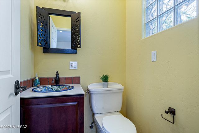 95 N Camino Espanol, Tucson, AZ 85716