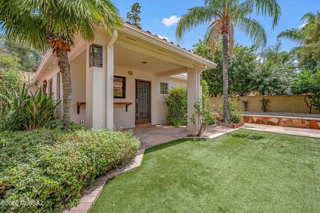 95 N Camino Espanol, Tucson, AZ 85716