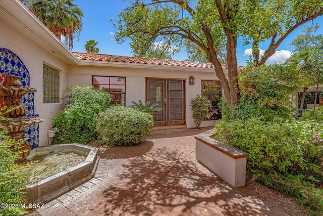 95 N Camino Espanol, Tucson, AZ 85716